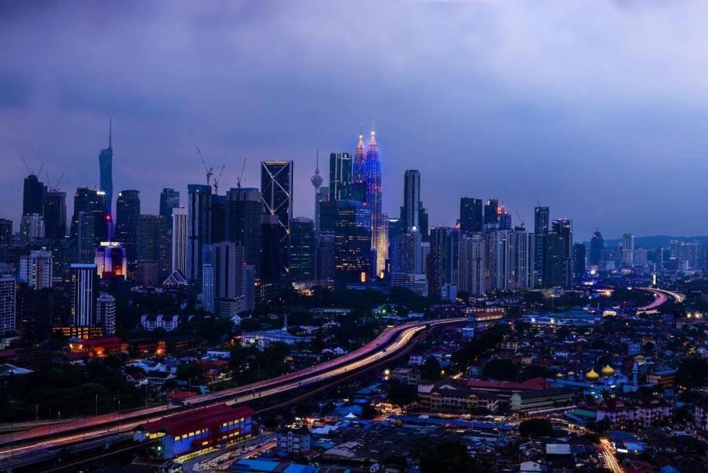 קואלה לומפור 10Mins To Klcc W Lrt+Mall+Netflix Muji Urban מראה חיצוני תמונה