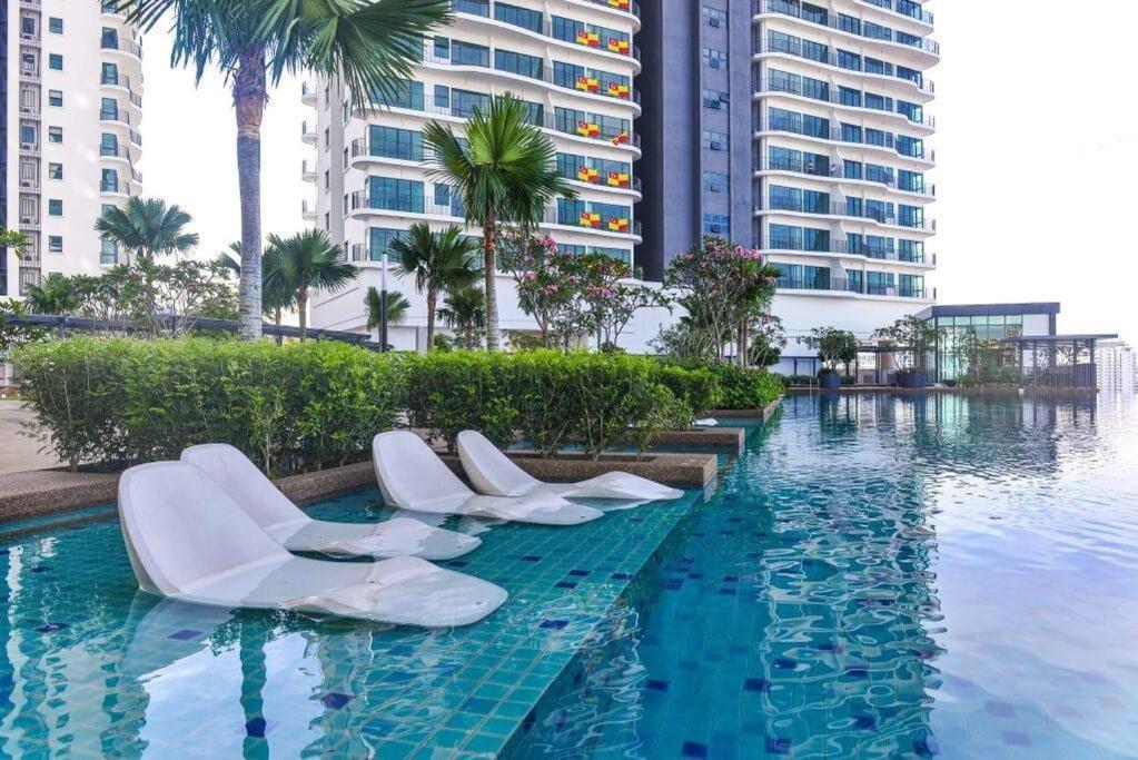 קואלה לומפור 10Mins To Klcc W Lrt+Mall+Netflix Muji Urban מראה חיצוני תמונה
