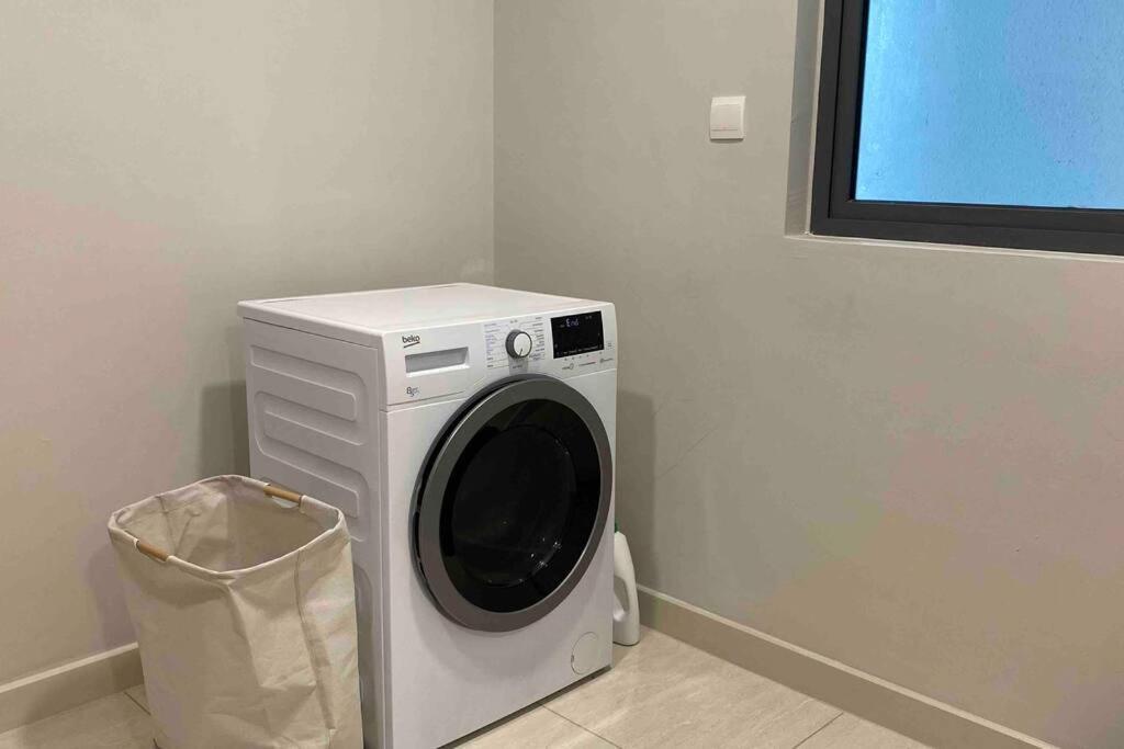 קואלה לומפור 10Mins To Klcc W Lrt+Mall+Netflix Muji Urban מראה חיצוני תמונה